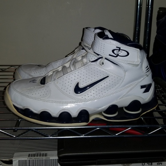 nike shox ups